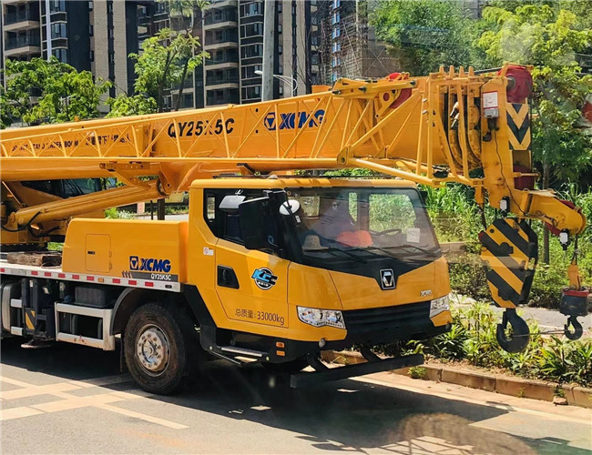 绵竹市大件设备吊装租赁吊车